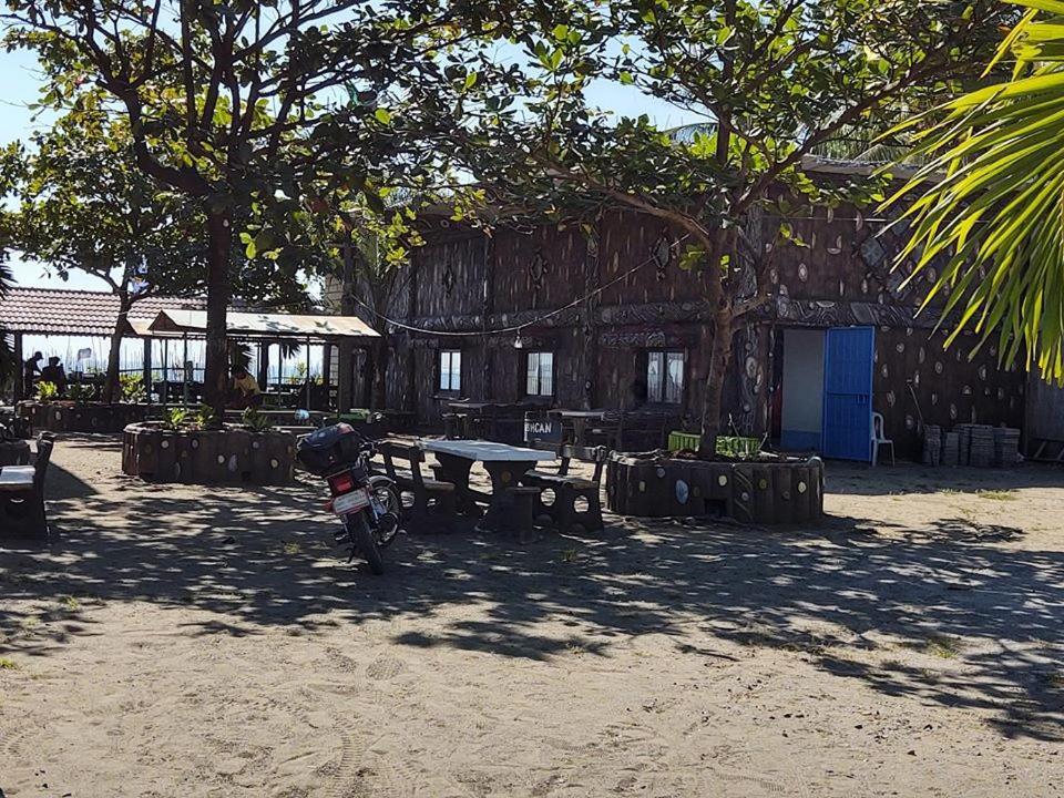Seasun Beach Resort & Hotel Lucapon ภายนอก รูปภาพ